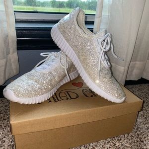 Southern Fried Chicks Sparkle Shoes - White